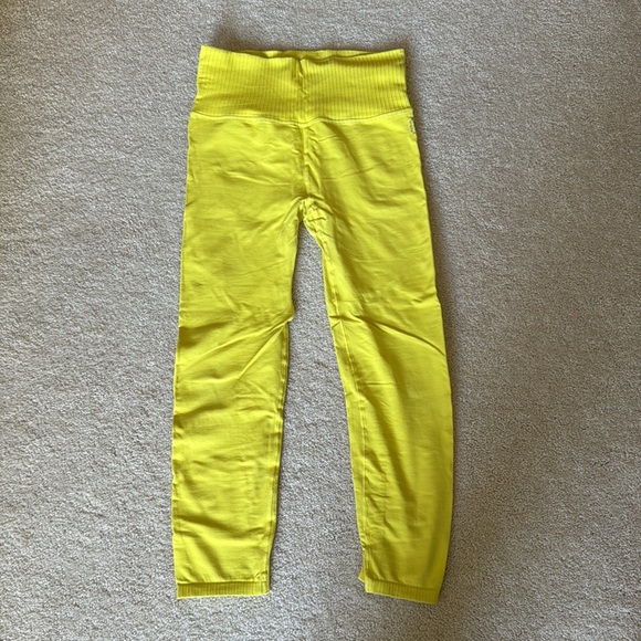 Yellow Free People good karma 7/8 leggings - Picture 9 of 10